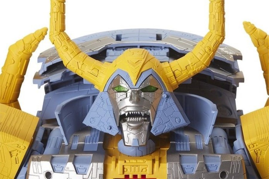 Unicron Removable Head Feature Revealed  (3 of 6)